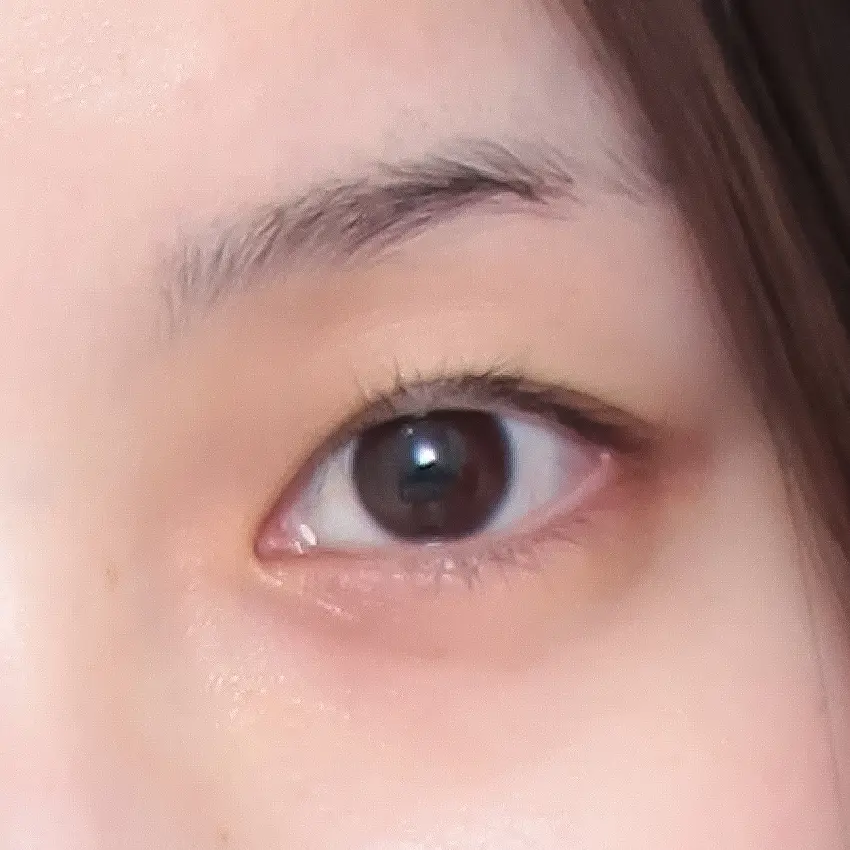 束感まつげ before